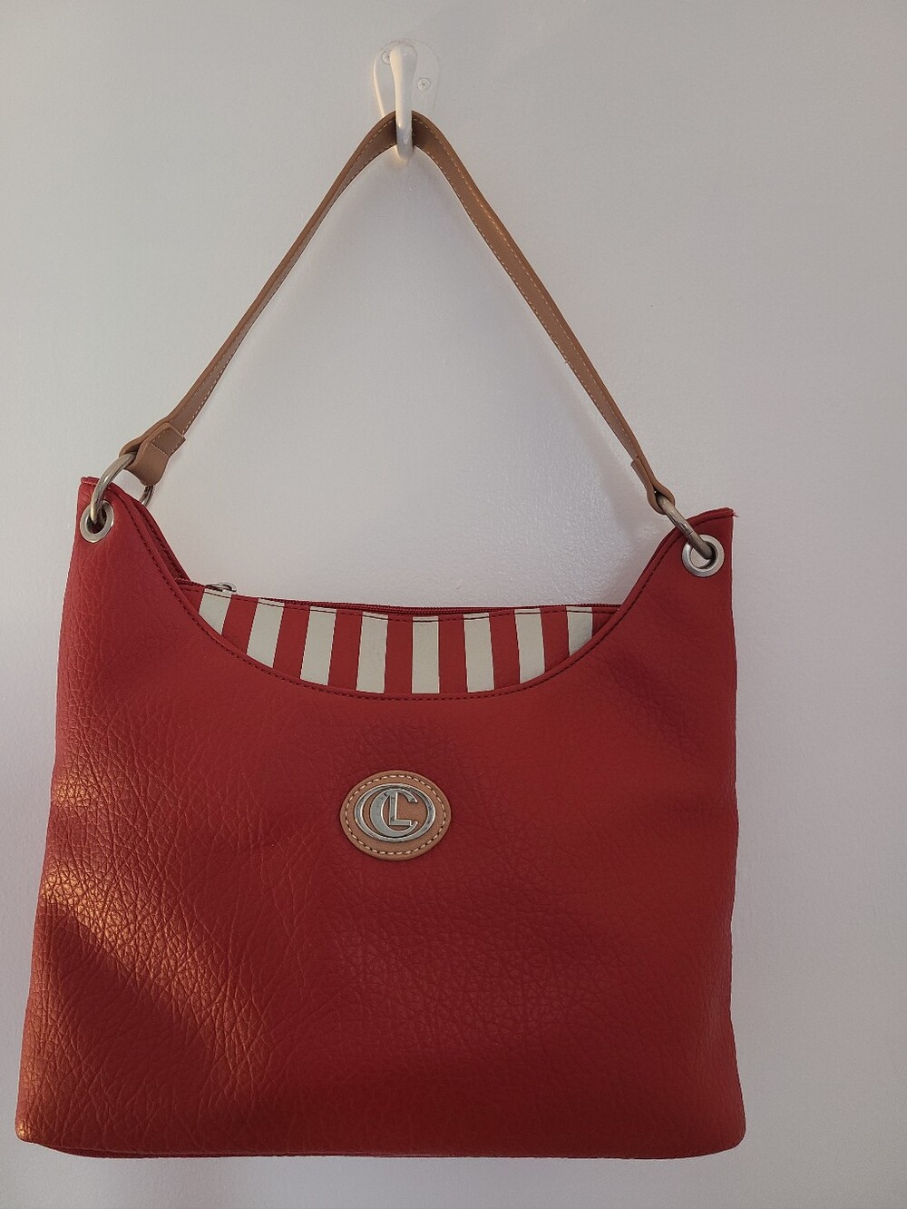 Vintage Carryland Red Hobo Shoulder Bag NWT Striped Lining Faux Leather C Logo